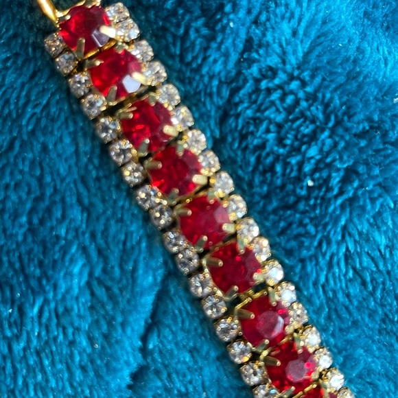 She wore red rhinestones crystal bracelet vintage artisan - Picture 8 of 12
